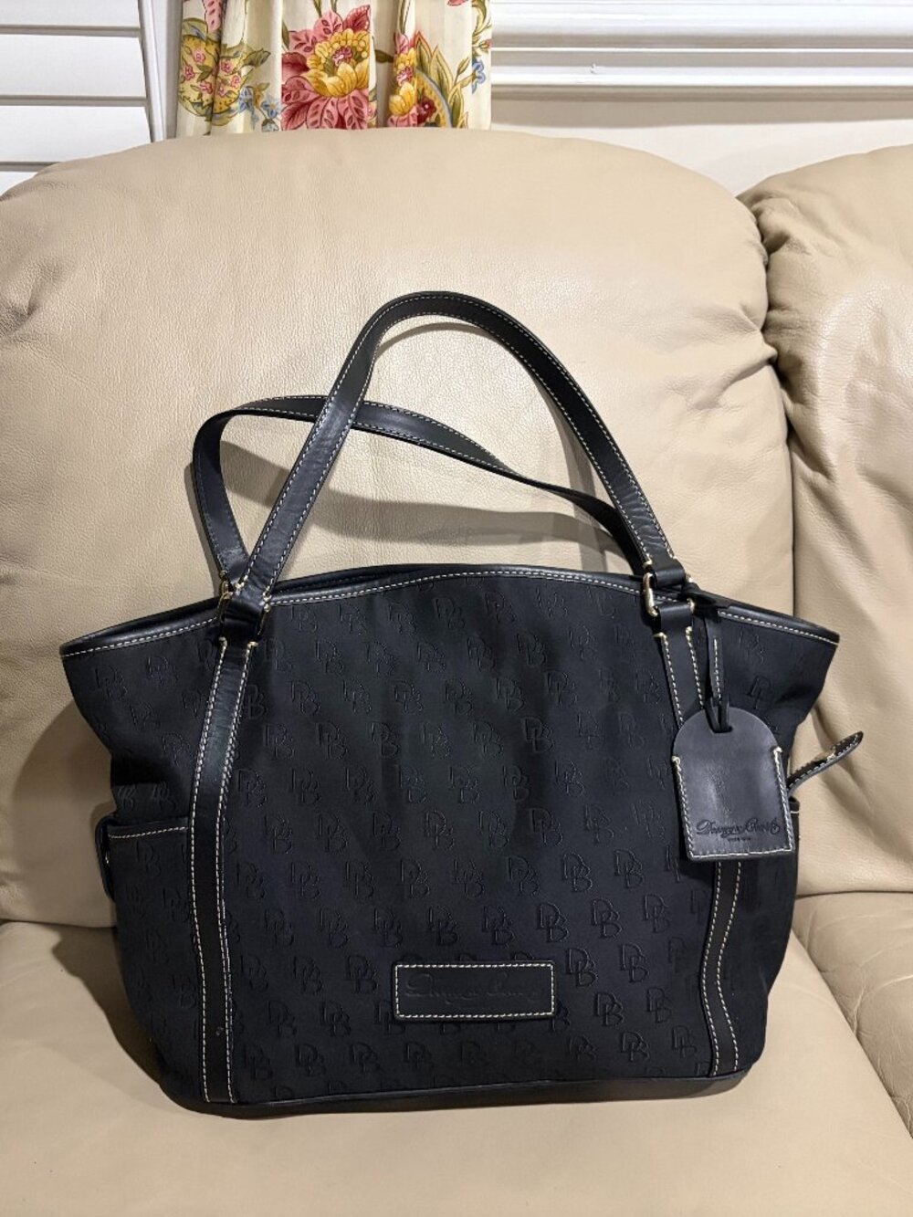 Dooney & Bourke Canvas Tote Bag (Preowned)
